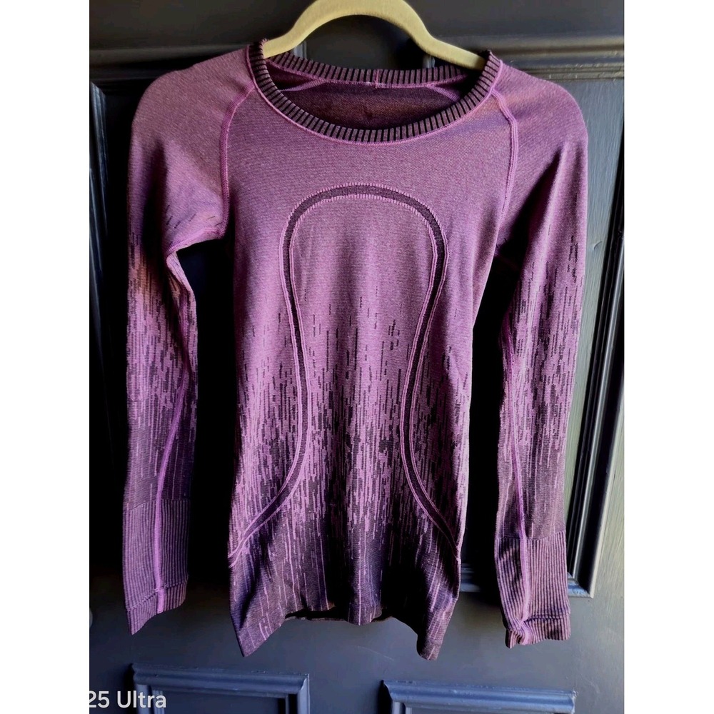 Lululemon Shirt Womens‎ 2 Royal Plum Swiftly Tech Long Sleeve Running Yoga